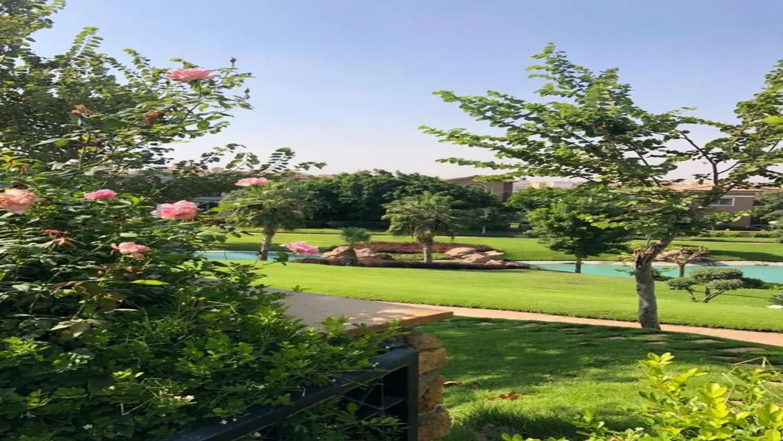 Luxury Villa with Private Garden and Pool