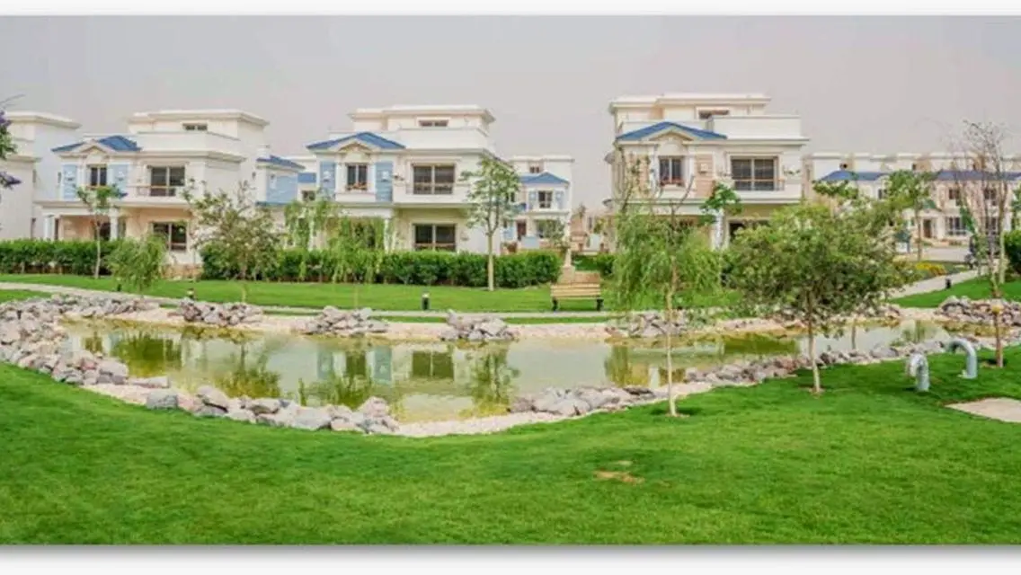 Luxury Apartment with Private Garden and Shared Pool