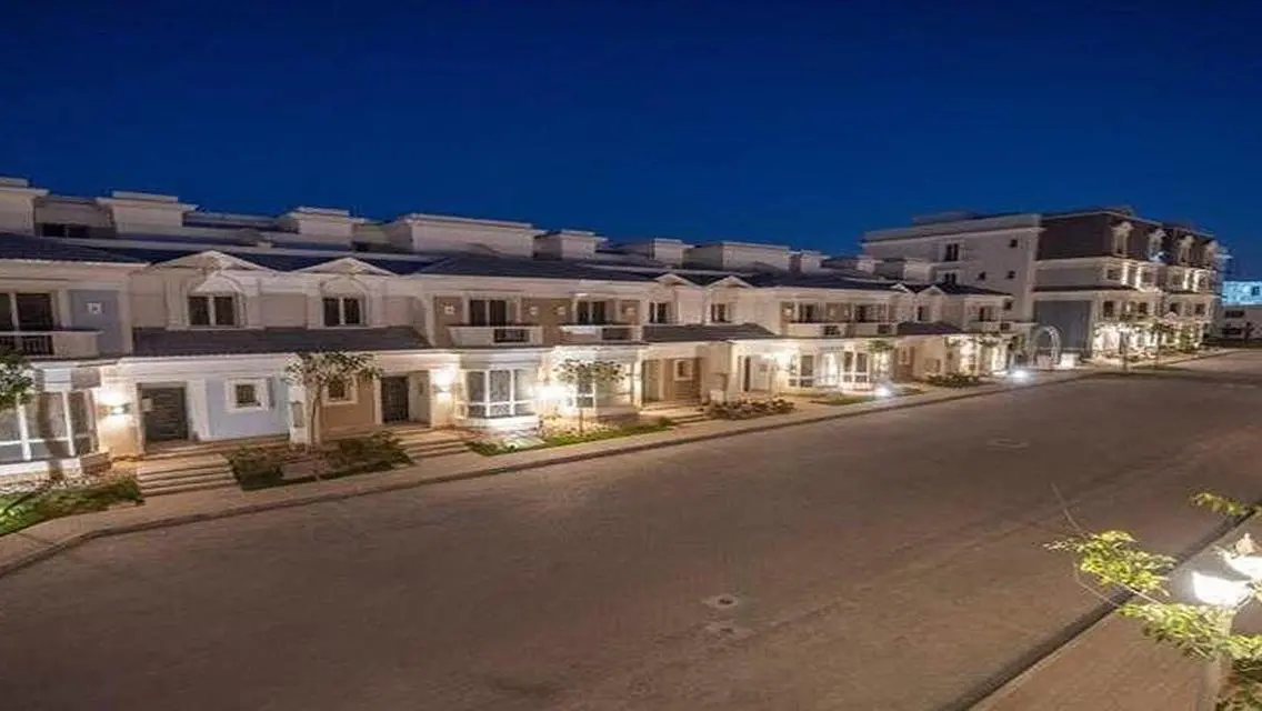 Luxury Apartment with Private Garden and Shared Pool
