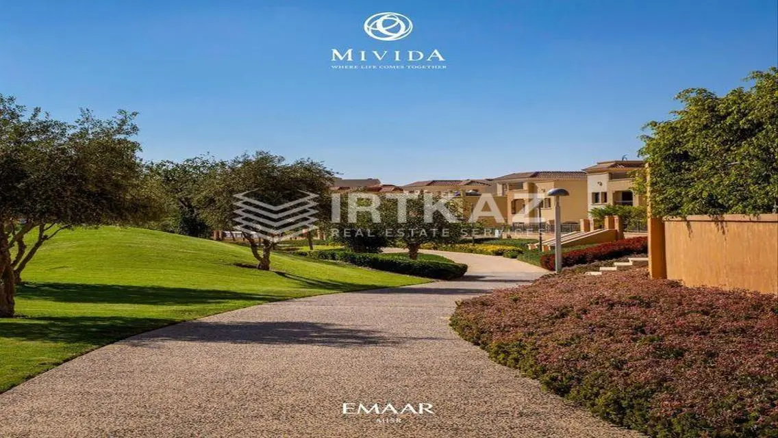 Luxury Property with Stunning Lake View