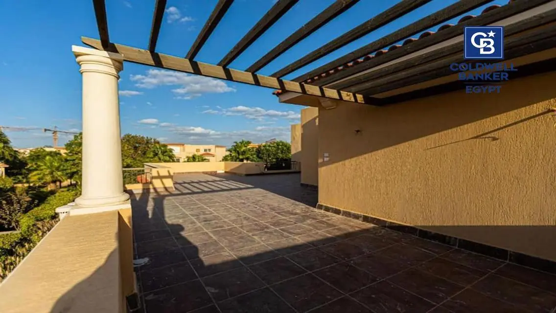 Stunning Apartment for Sale with Beachfront View - 7 Meters