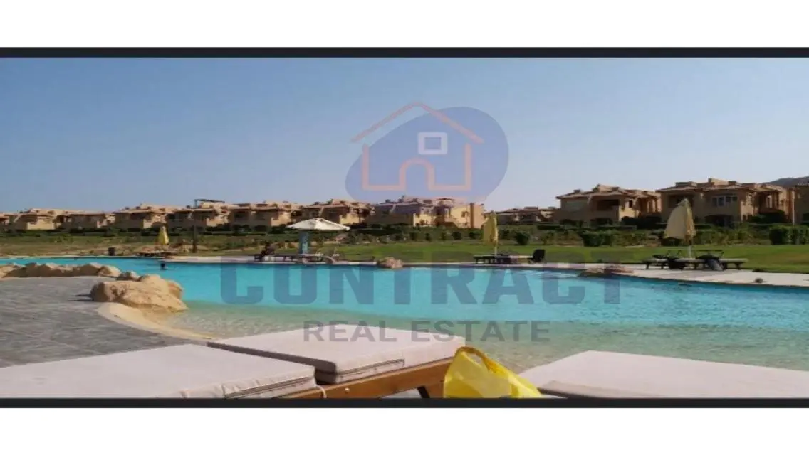Stunning Villa with Spacious Private Garden