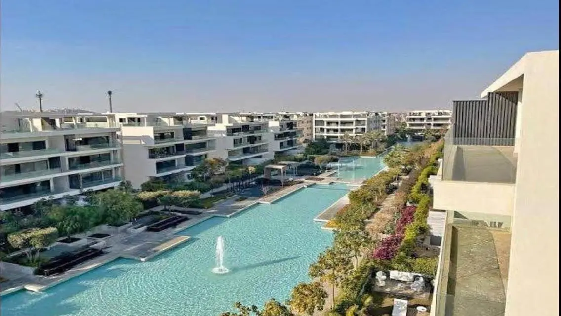شقة مطلة على البحيرة في ريزيدنس البحيرة