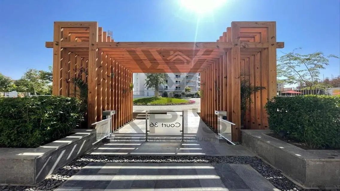 Luxury Apartment in Mountain View Development