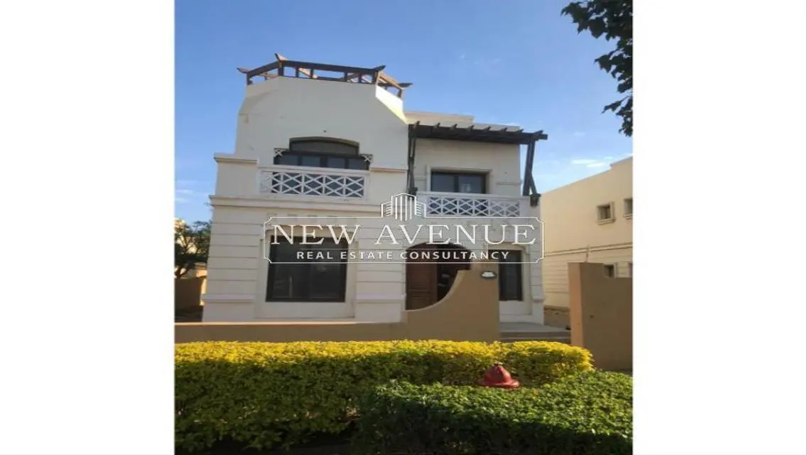 Luxury Villas for Sale - 260 Square Meters in the Heart of the City