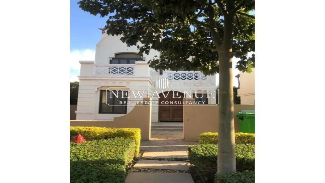 Luxury Villas for Sale - 260 Square Meters in the Heart of the City