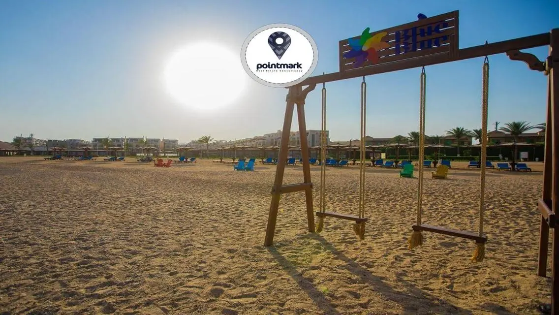 وحدة سكنية بإطلالة على المسبح
