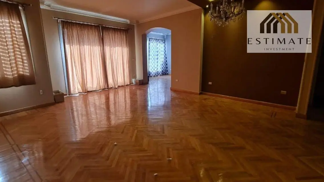 Stunning Apartment with 185 Sq. Meters