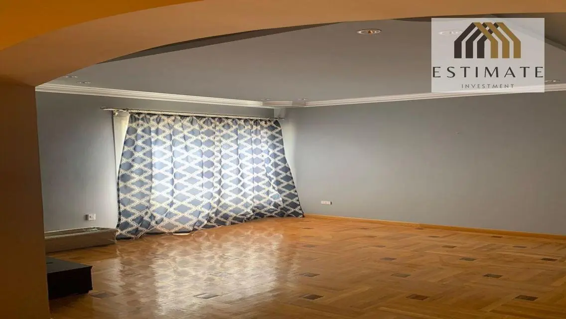 Stunning Apartment with 185 Sq. Meters