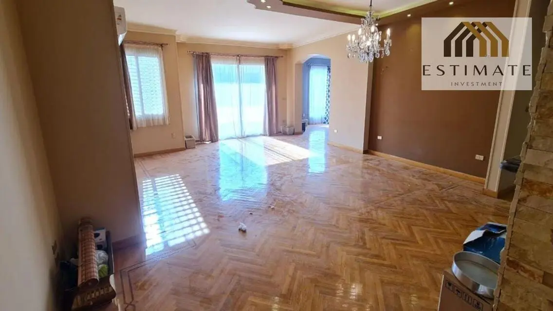 Stunning Apartment with 185 Sq. Meters