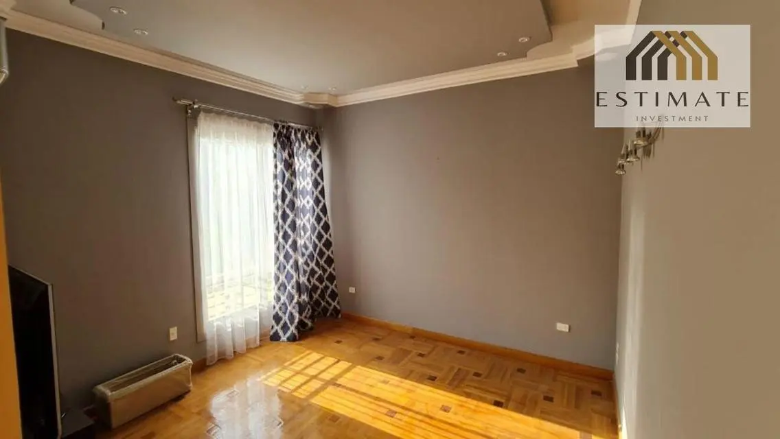 Stunning Apartment with 185 Sq. Meters