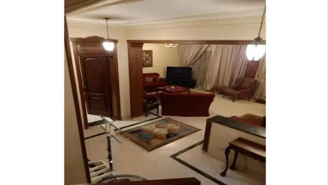 Luxury House for Sale with Spacious Private Garden