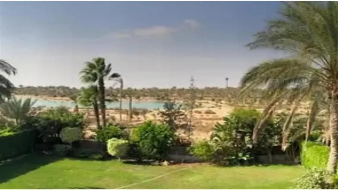 Luxury House for Sale with Spacious Private Garden