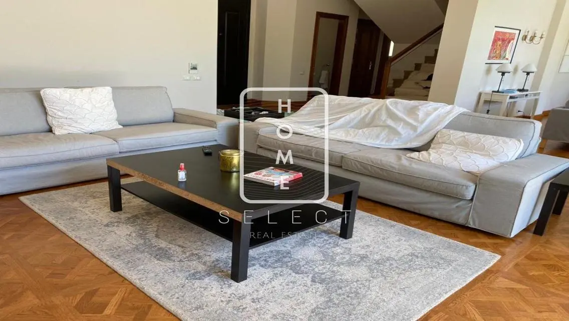 Luxurious Villa for Sale with Spacious Layout and Stunning Views