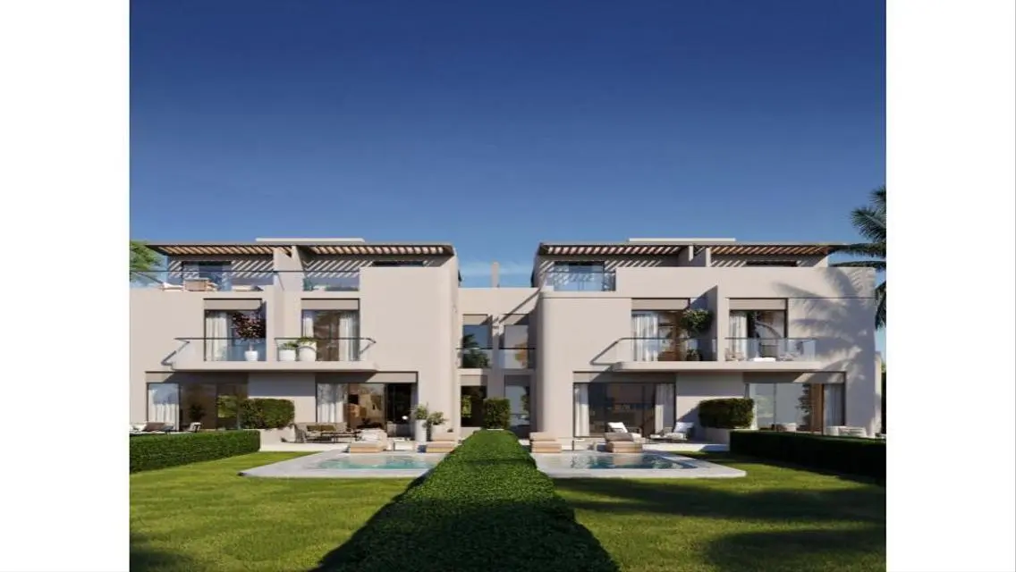 Luxury Villa with Private Garden and Pool