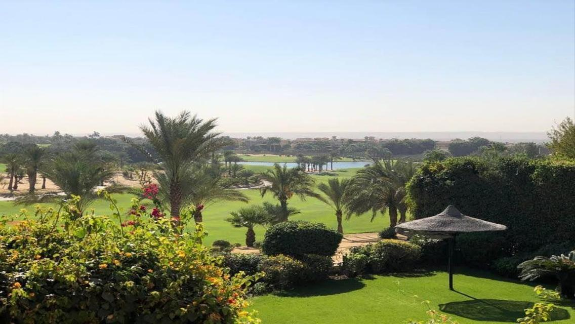 فيلا فاخرة للبيع - 385 بحيرة Swan