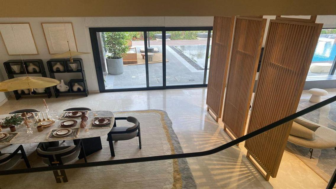 فيلا فاخرة للبيع - 385 بحيرة Swan