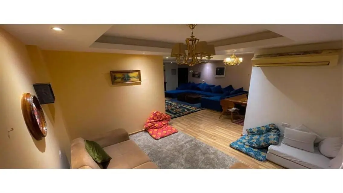 Luxurious villa in the heart of the city