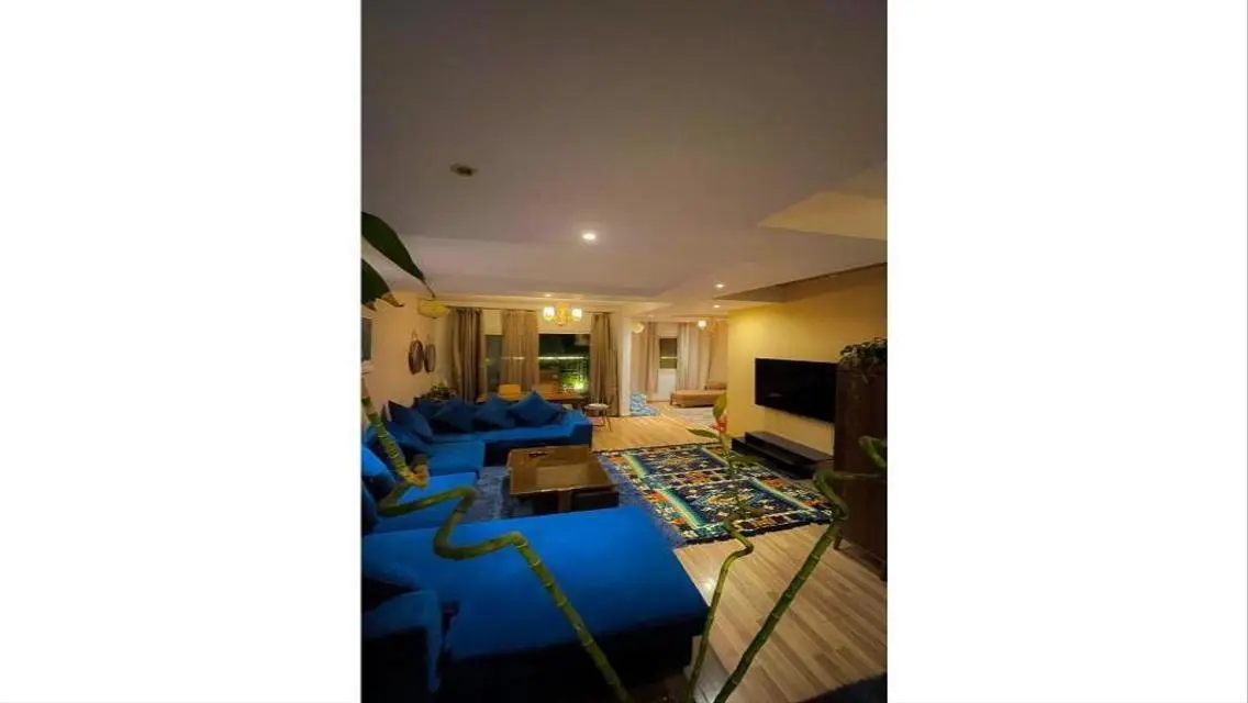Luxurious villa in the heart of the city