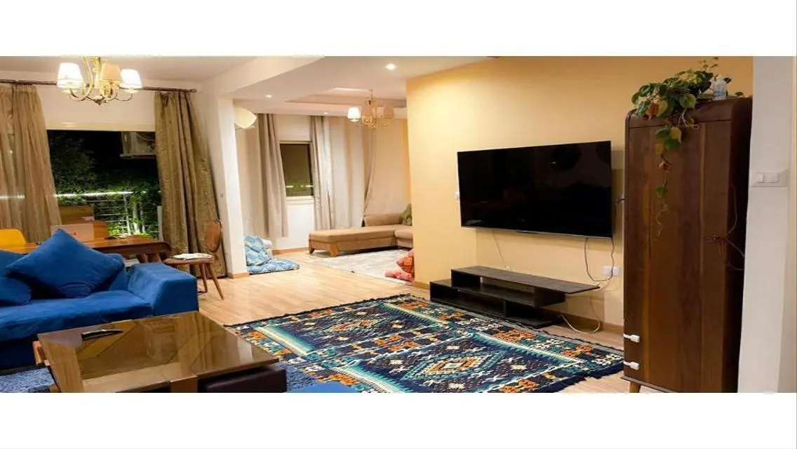 Luxurious villa in the heart of the city