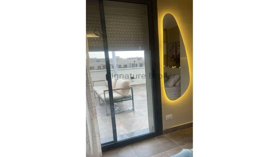 V-RESIDANCE-70 Apartment for Rent - Stunning Lake View