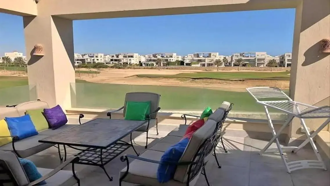 فيلا فاخرة بمدينة هاسيندا واترز