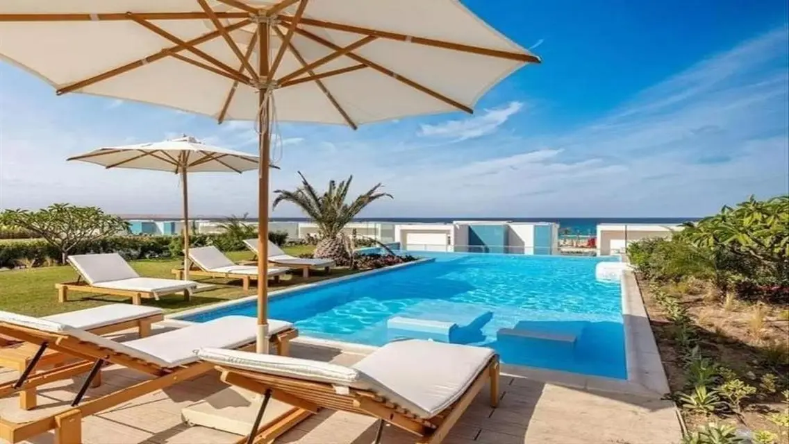 فيلا فاخرة بمدينة هاسيندا واترز