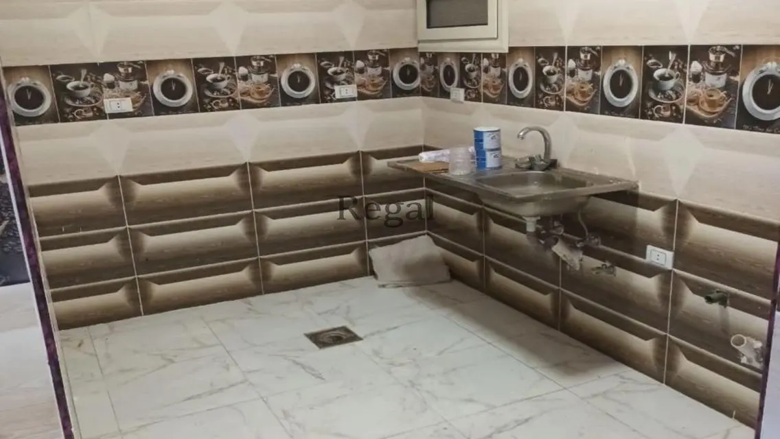 شقة مع شرفة مطلة على معلم رئيسي