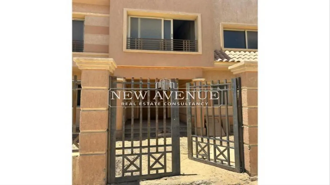 Stunning 4-Bedroom Apartment in Prime Location