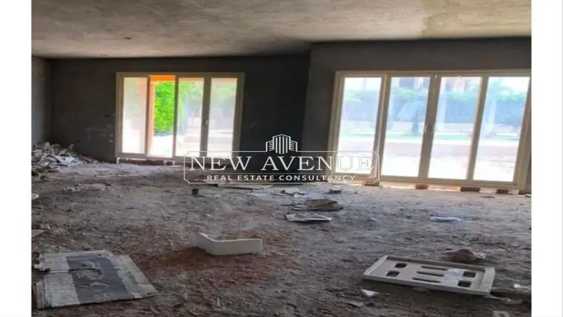 Stunning 4-Bedroom Apartment in Prime Location