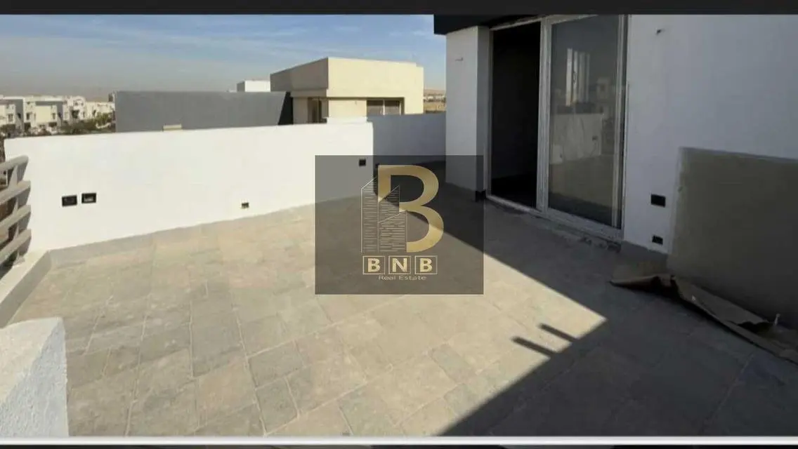 Luxury Apartment with Lake View in a Quiet Area