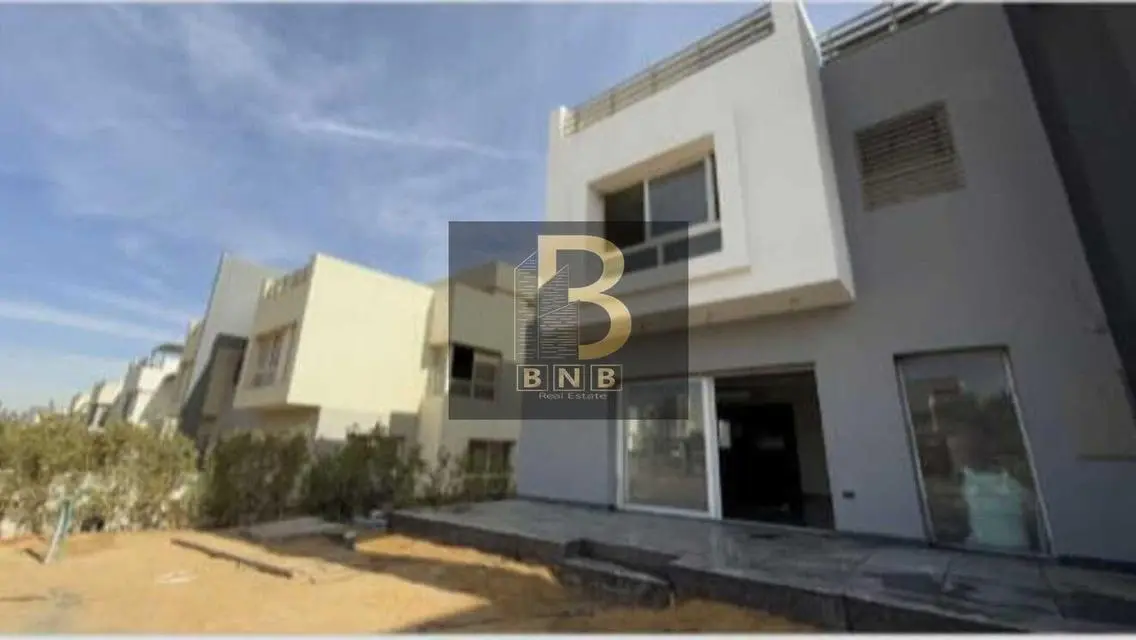 Luxury Apartment with Lake View in a Quiet Area