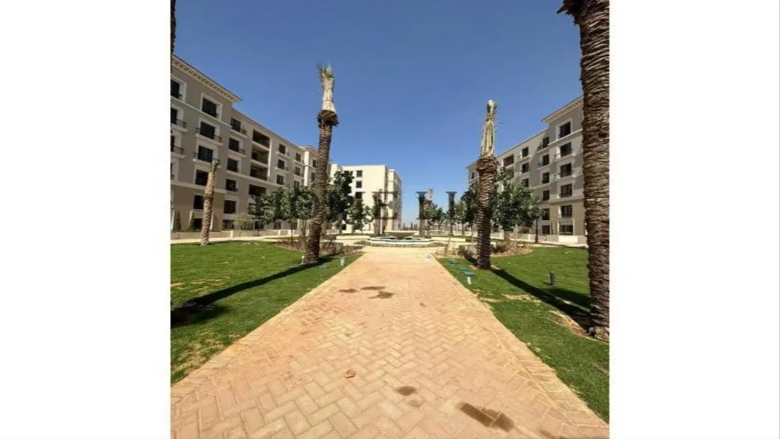 Stunning Villa in Village West with Full Amenities