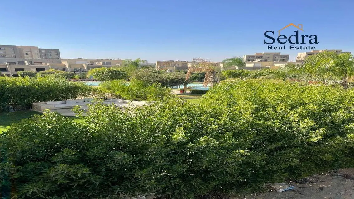 Stunning 3-Bedroom Apartment for Sale by the Lakes