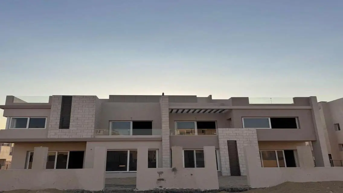 فيلا فاخرة بمساحة 208 متر مربع