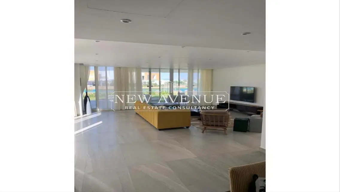 Luxury Villa for Sale with Private Garden and Stunning View