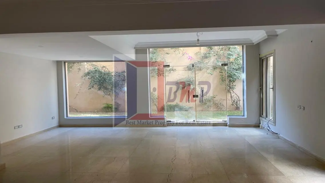 فيلا فاخرة للبيع في قلب المدينة