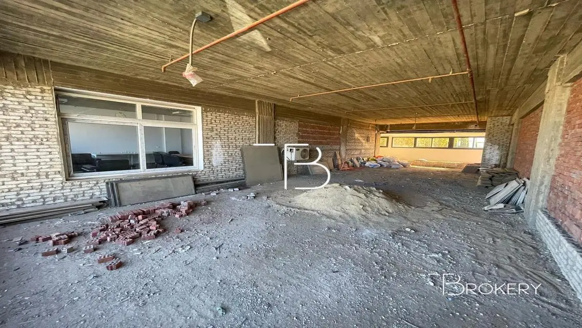 Administrative Office for Rent - 300 Sqm in October Next to Palm Hills