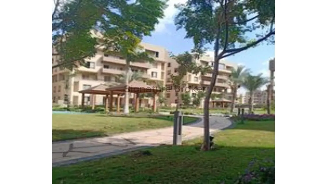 Luxury Apartment for Sale in Lakeside Area