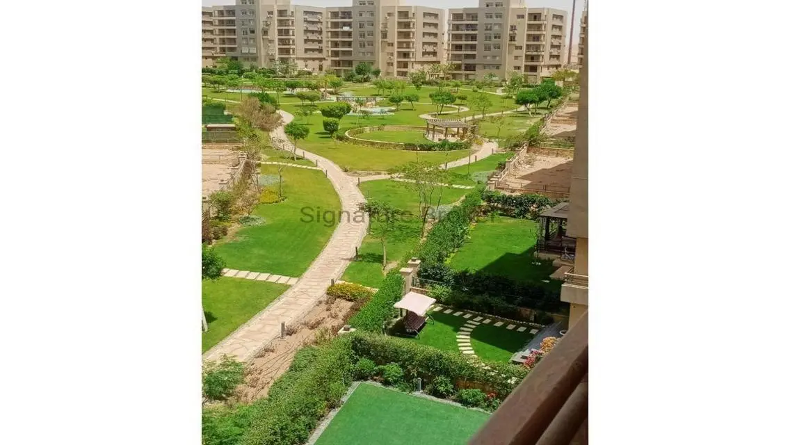 Luxury Apartment for Sale in Lakeside Area