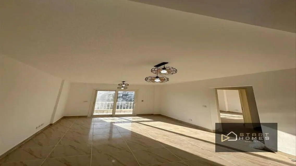 Luxurious Apartment with Spacious Living Area