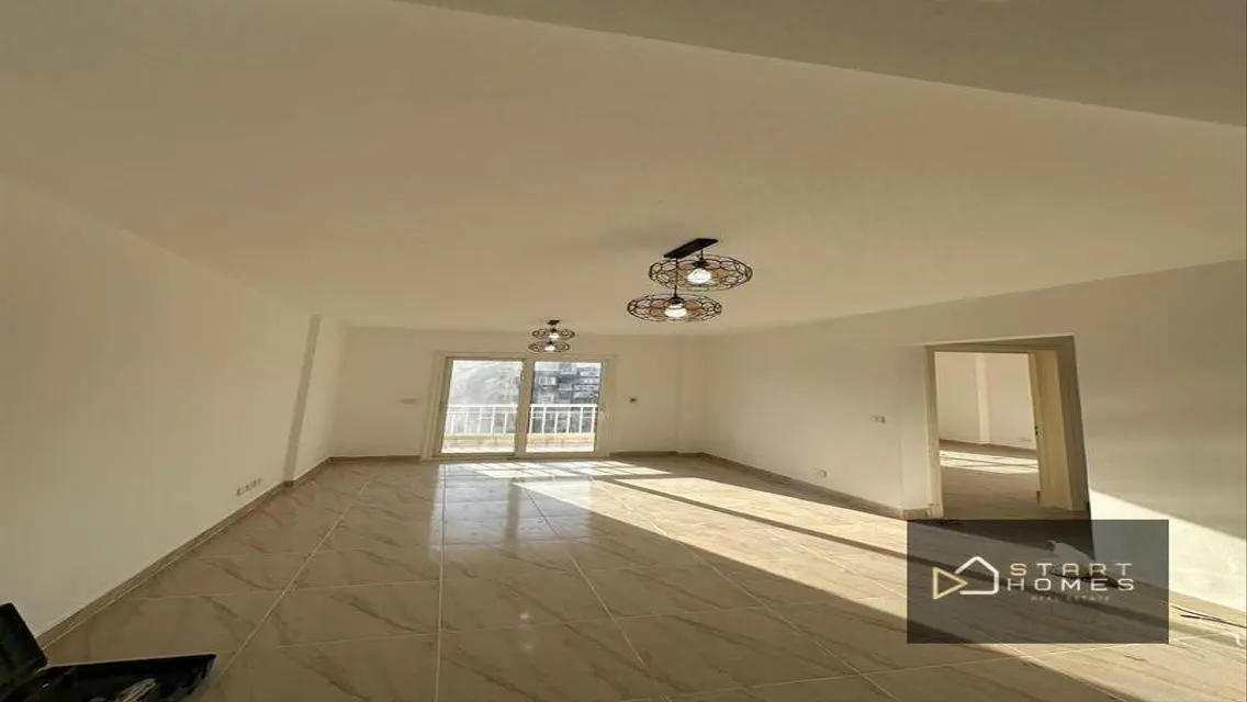 Luxurious Apartment with Spacious Living Area