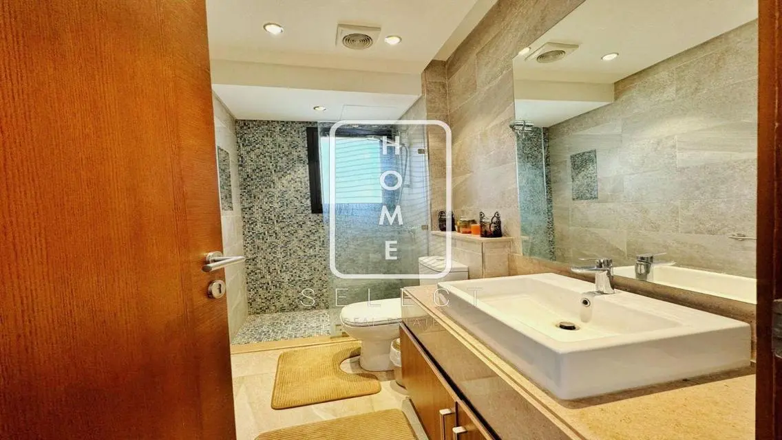Luxury Apartment at SixWest