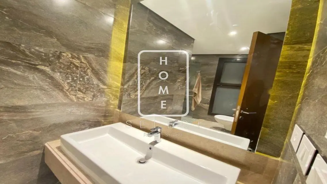 Luxury Apartment at SixWest