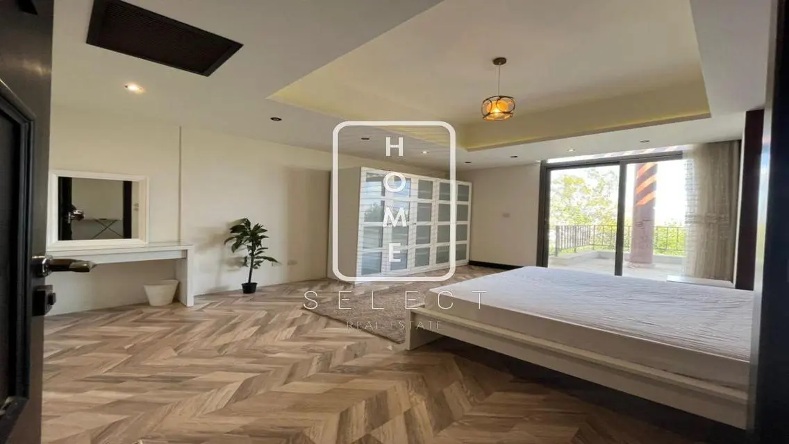 Luxury Apartment with Modern Design