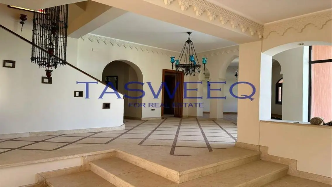 Luxurious Villa for Sale in a Prime Location