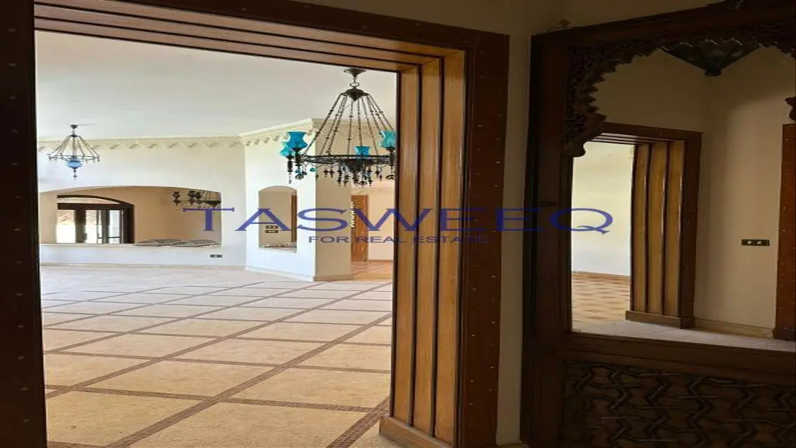Luxurious Villa for Sale in a Prime Location