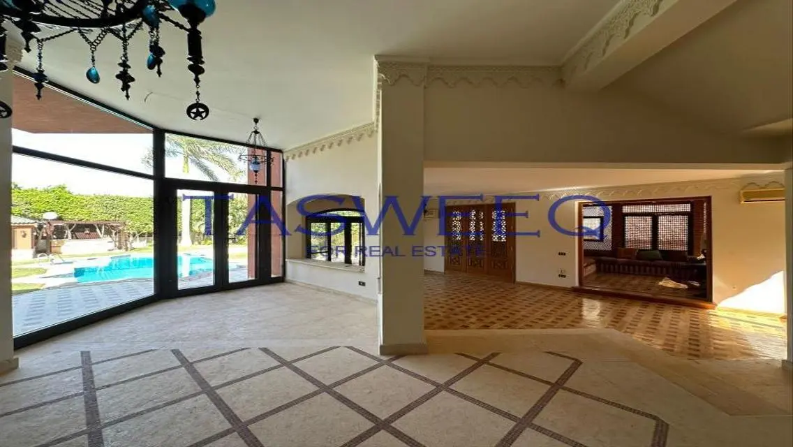 Luxurious Villa for Sale in a Prime Location