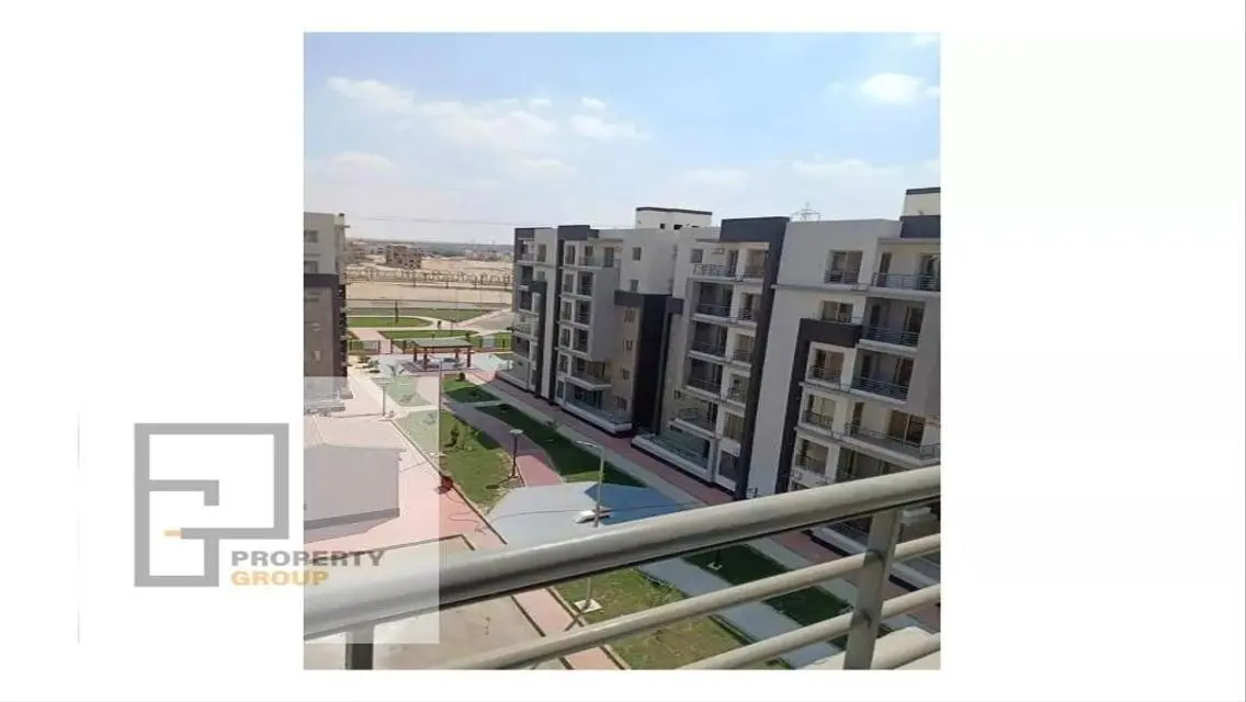 منزل فاخر مع حديقة خاصة وحمام سباحة