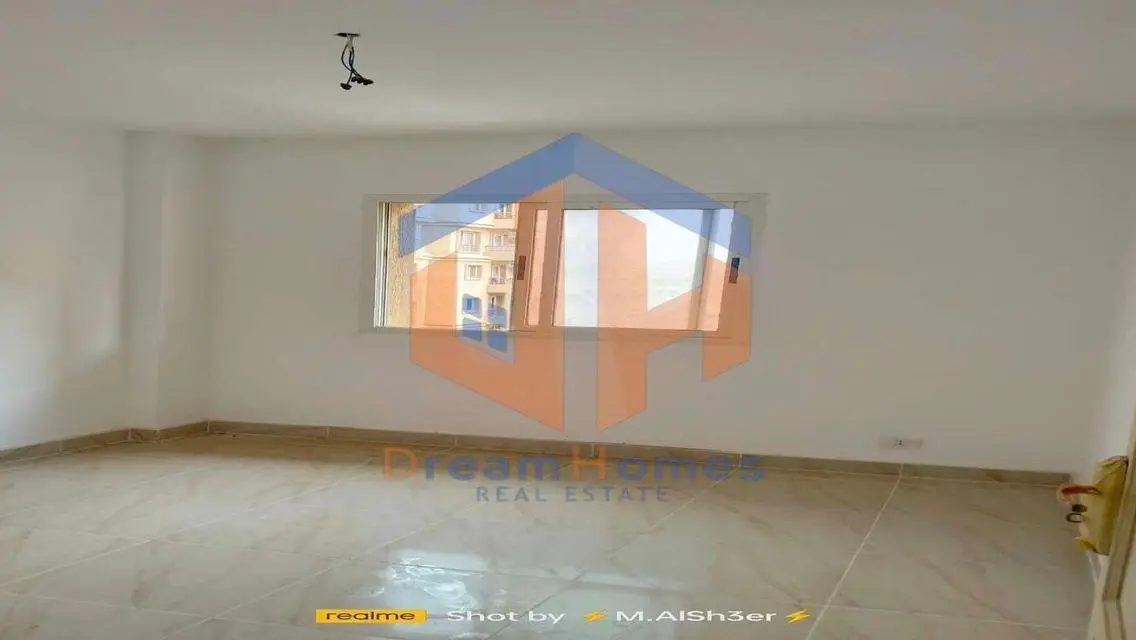 Luxurious Apartment for Sale in Madinaty - 3 Bedrooms and 2 Bathrooms